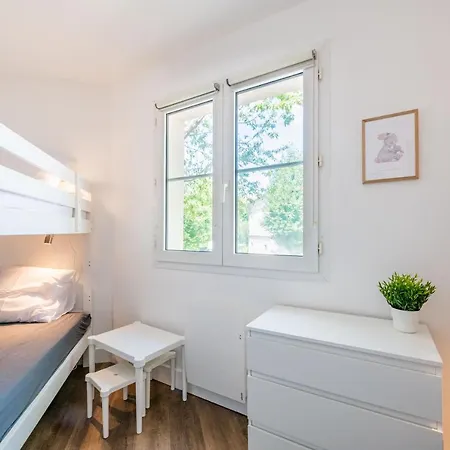 Little Big Vacations - 10min Disneyland Apartment